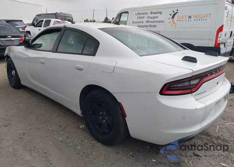 2017 Dodge Charger Police z USA, uszkodzony, nr VIN 2C3CDXAT4HH602916